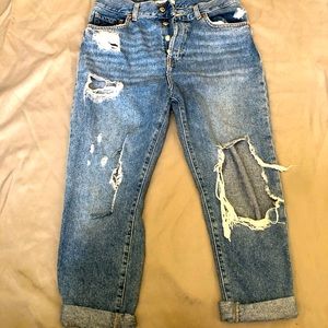 Forever 21 Women’s Ripped Boyfriend Jeans